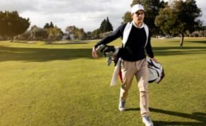 How to Enjoy Golf When Playing Alone: 11 Fun Secrets