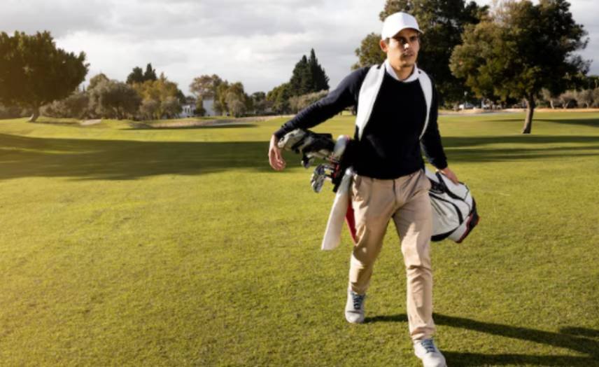 How to Enjoy Golf When Playing Alone: 11 Fun Secrets