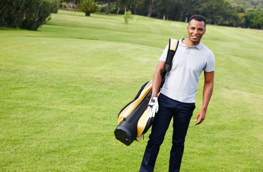 Can Carrying Fewer Clubs Make a Golf Bag Lighter?