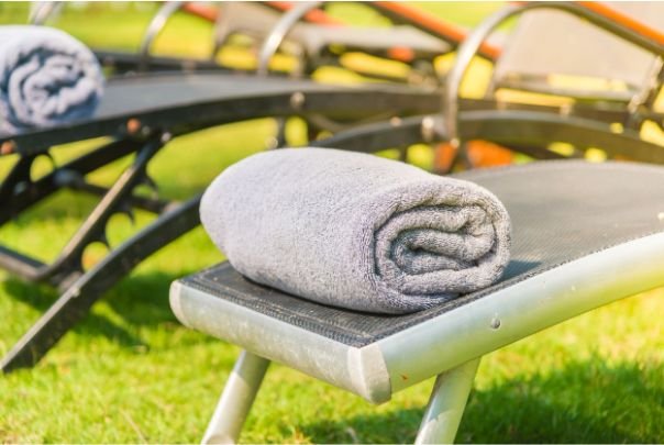 Is Waffle-Weave Microfiber Better for Cleaning Golf Clubs