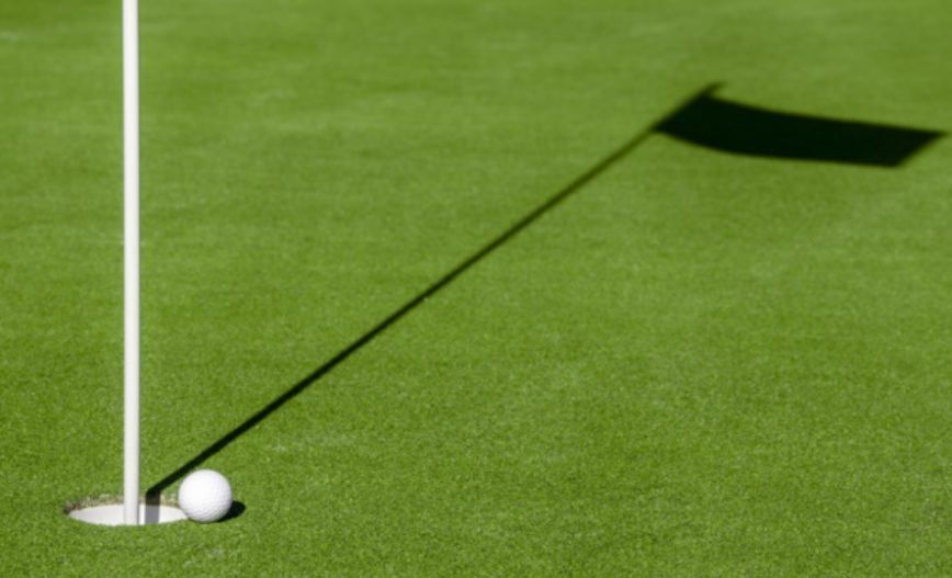 Private Golf: Advantages and Drawbacks