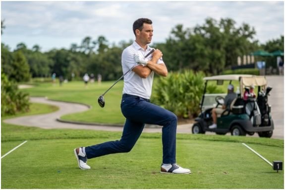 Reverse Lunges With Rotation
