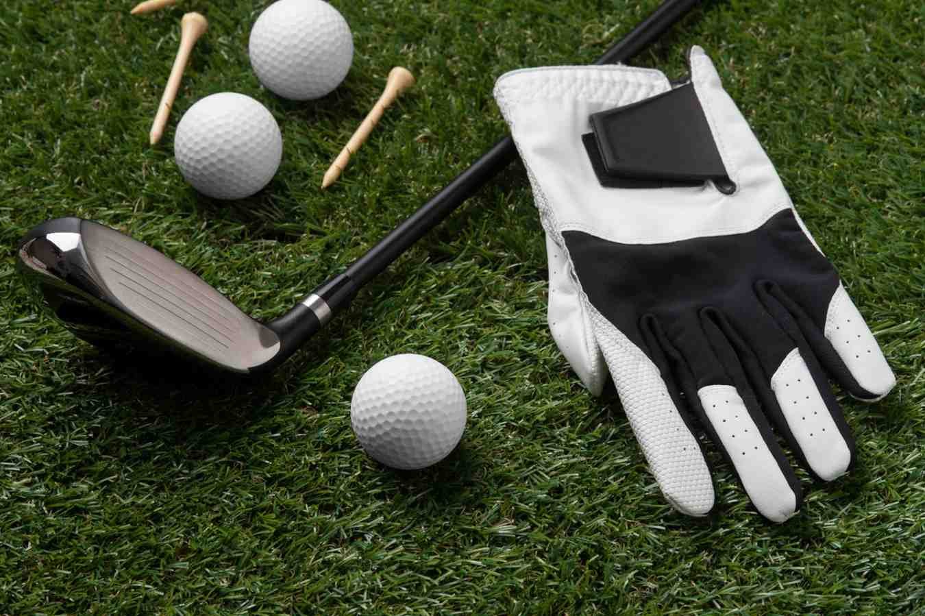 Plastic vs Wooden Golf Tees Which Is Better